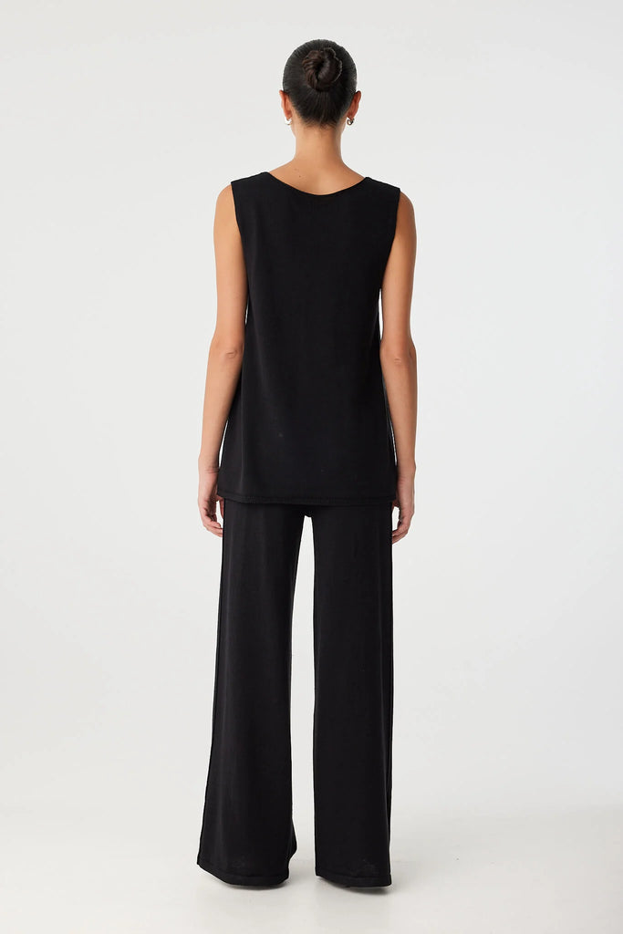 Arcaa Poppy Longline Top (Black)