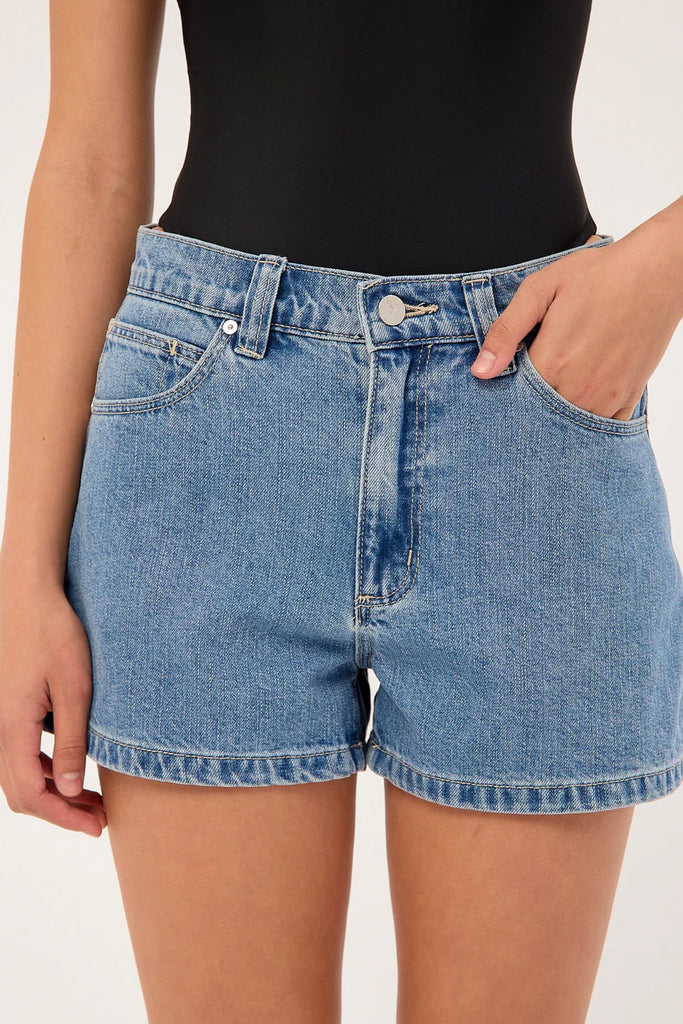 Abrand Mid Baggy Short Madison Savvy Brands abrand-mid-baggy-short-madison-savvy-brands