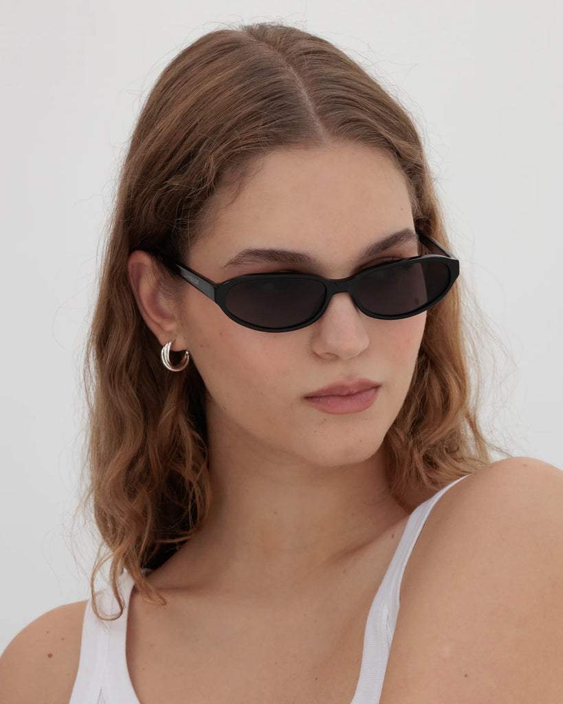 Alexe (Black)