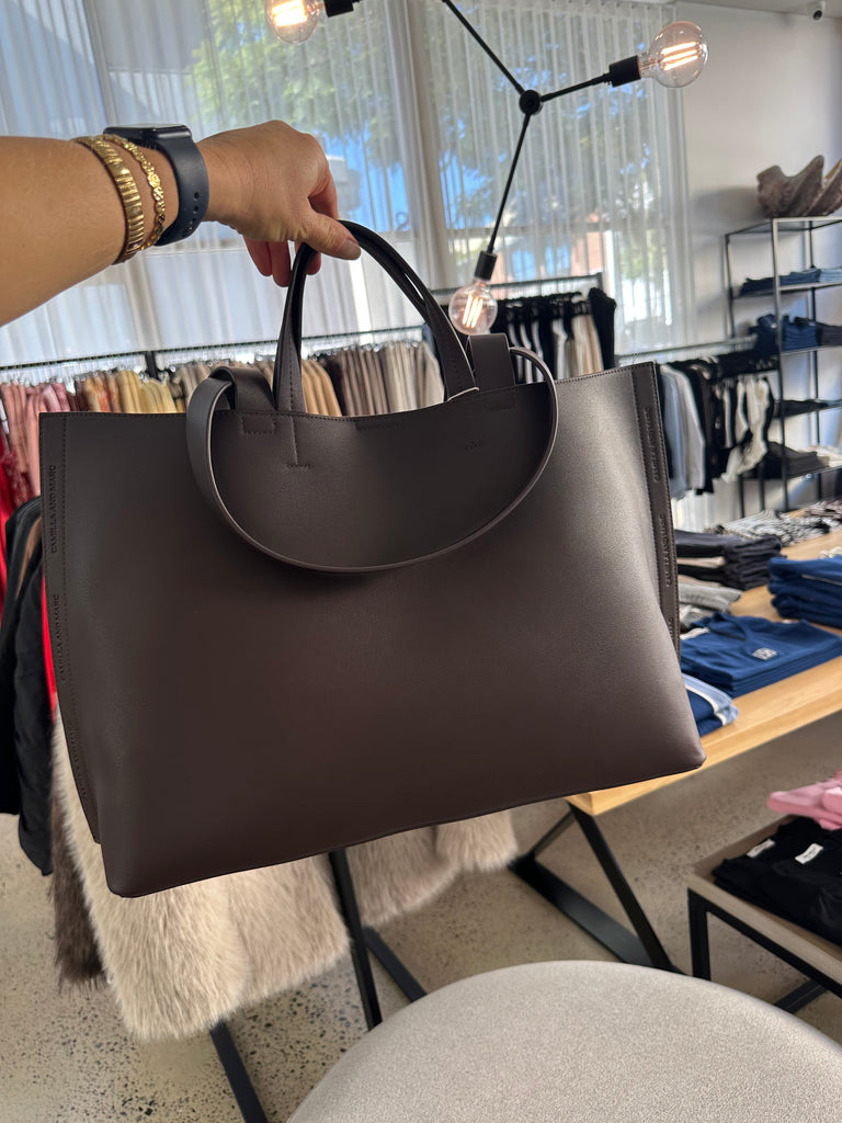 Cooper Tote (Chocolate)