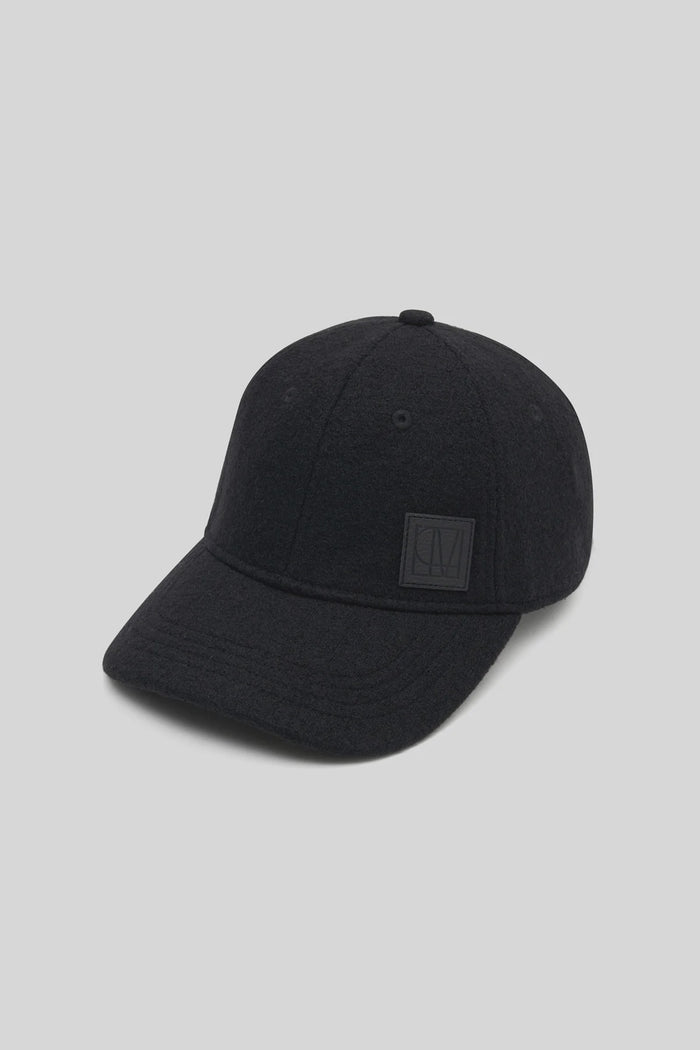 C&M LUPINE BOUCLE CAP BLACK